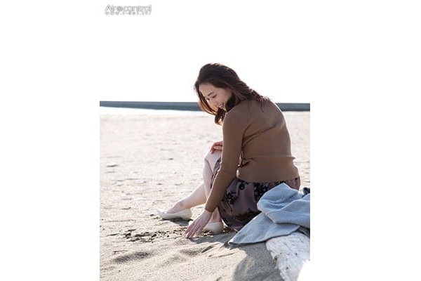 水戸かな「ALL NUDE」のサンプル画像-3